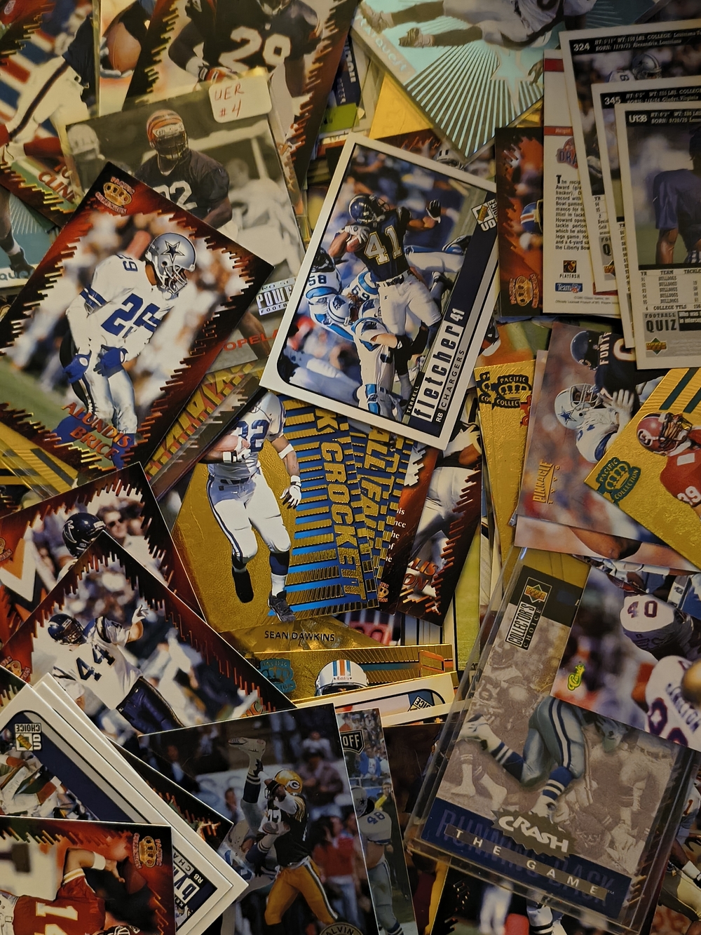 75 Vintage Football Trading Card Lot - Assorted Team Cards